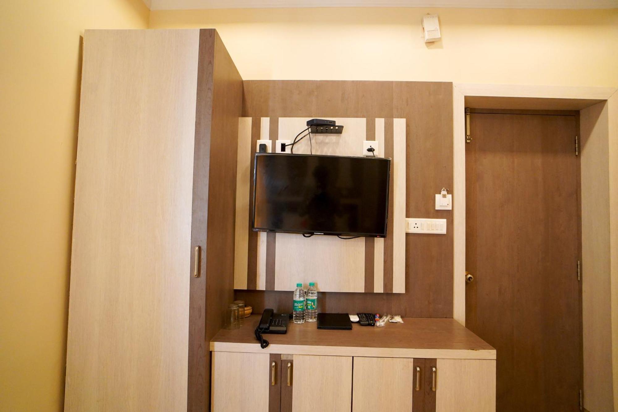 Royal Sea View !! Beach Front With Free Wifi !! Digha  Luaran gambar